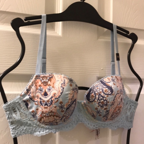 COPY - 💖 Victoria’s Secret Dream Angels Lined Dem… - Picture 2 of 5